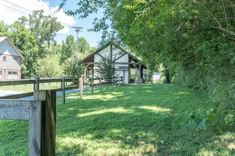325 River Mountain Road Murphy NC 28906