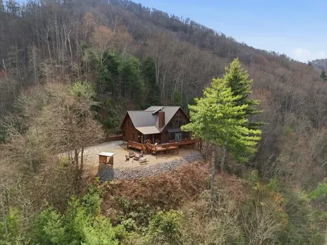 830 Noonday Sun Ridge Topton NC 28781