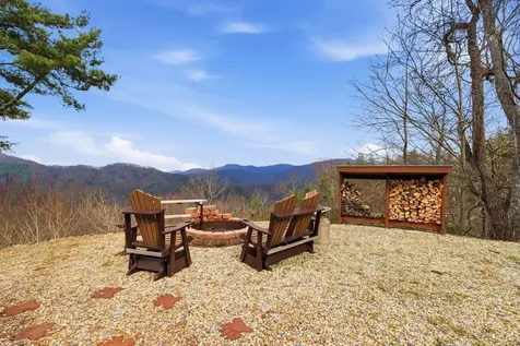 830 Noonday Sun Ridge Topton NC 28781