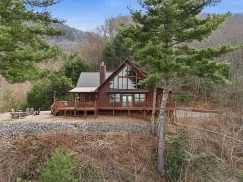830 Noonday Sun Ridge Topton NC 28781