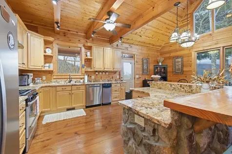 830 Noonday Sun Ridge Topton NC 28781