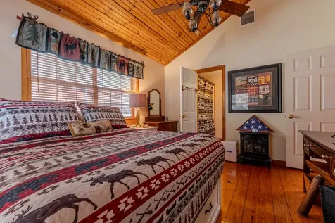 33 Hamlet Circle Murphy NC 28906
