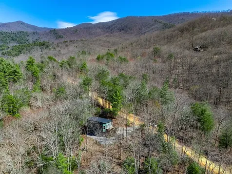 285 Peachtree Mtn Estate Road Murphy NC 28906