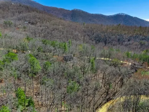285 Peachtree Mtn Estate Road Murphy NC 28906