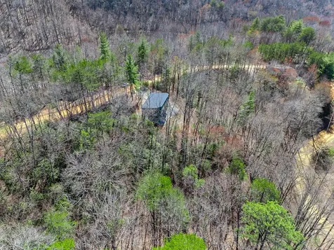 285 Peachtree Mtn Estate Road Murphy NC 28906