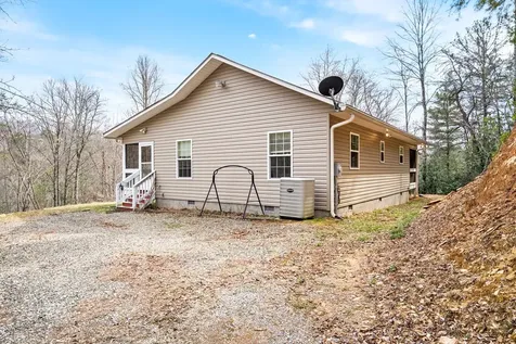 145 Raymond Wilson Road Topton NC 28781