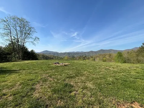 8888 Yellow Branch Road Robbinsville NC 28771