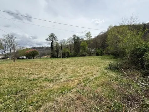 317 Robinson Road Andrews NC 28901