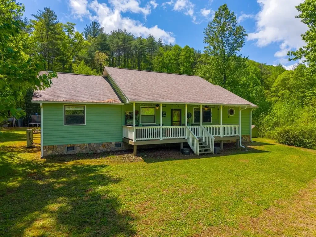 1364 Atoah Road Robbinsville NC 28771