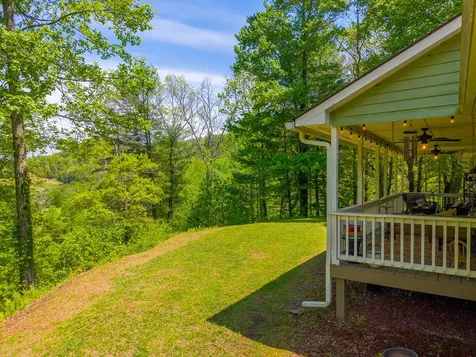 1364 Atoah Road Robbinsville NC 28771