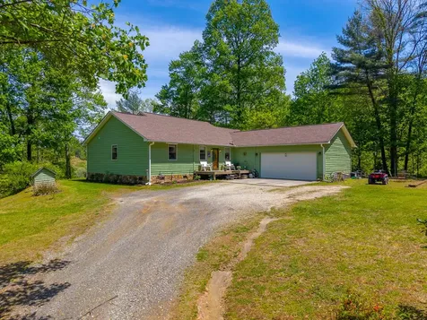 1364 Atoah Road Robbinsville NC 28771