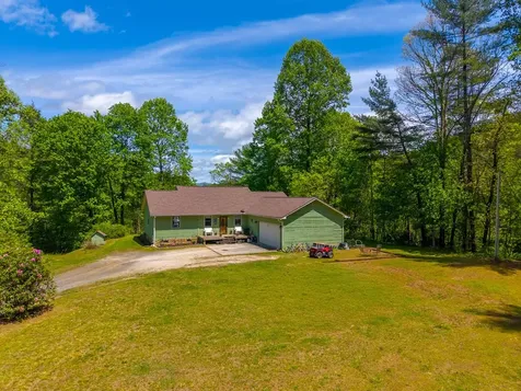 1364 Atoah Road Robbinsville NC 28771