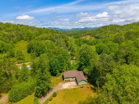 1364 Atoah Road Robbinsville NC 28771