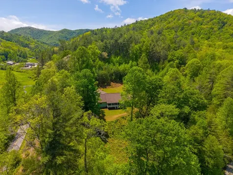 1364 Atoah Road Robbinsville NC 28771
