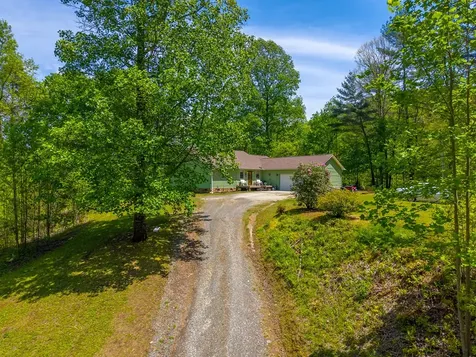 1364 Atoah Road Robbinsville NC 28771