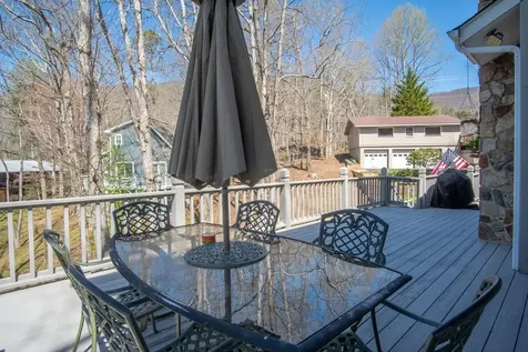 82 Avisco Road Robbinsville NC 28771