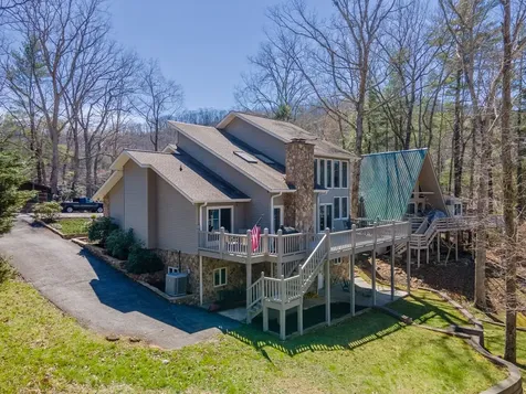 82 Avisco Road Robbinsville NC 28771