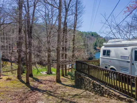 82 Avisco Road Robbinsville NC 28771