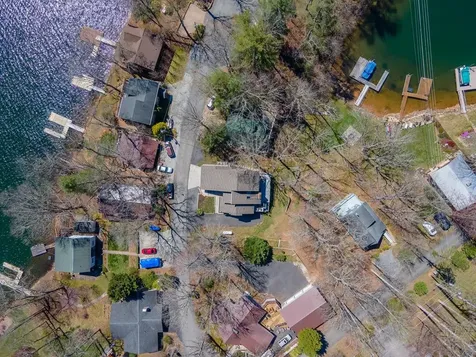 82 Avisco Road Robbinsville NC 28771