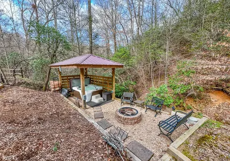 187 Gardenia Court Marble NC 28901