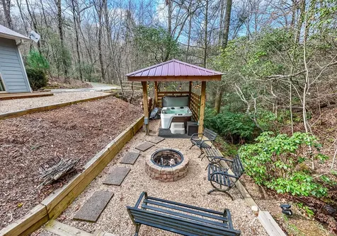 187 Gardenia Court Marble NC 28901