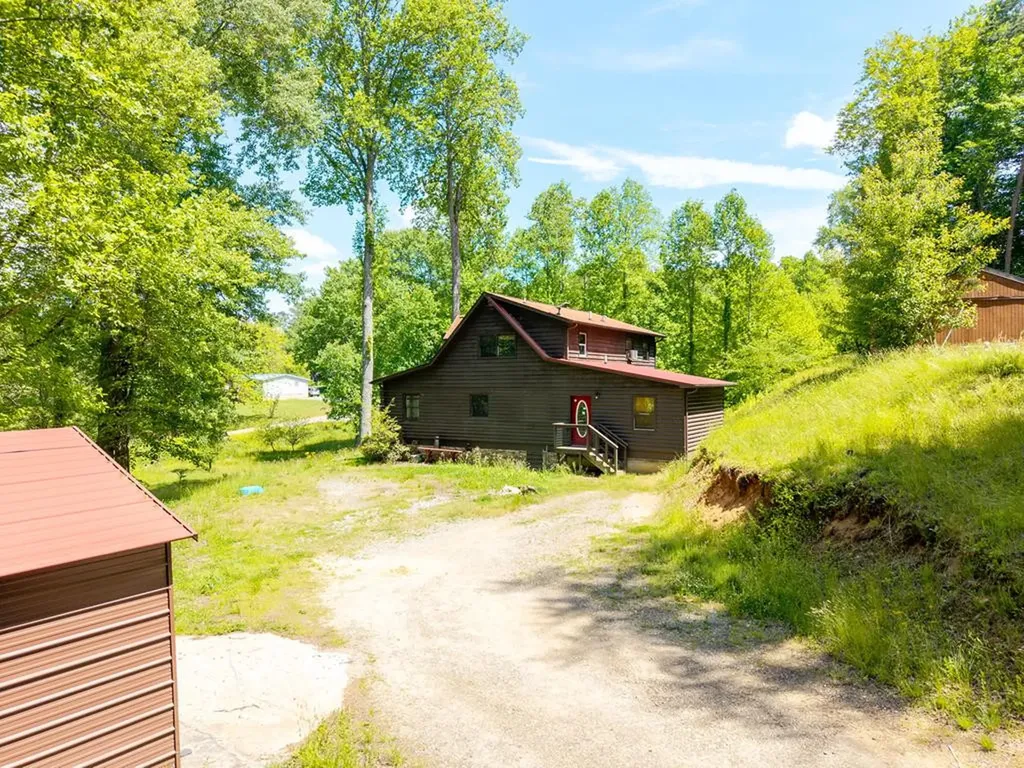 11985 Highway 294 Murphy NC 28906