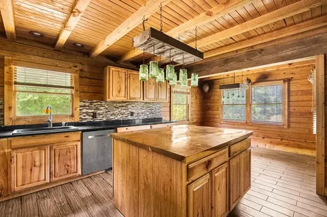 11985 Highway 294 Murphy NC 28906