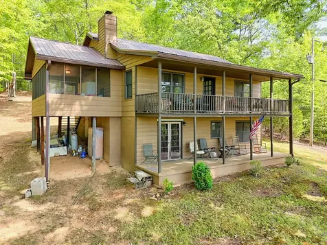 3235 Hiwassee Dam Access Road Murphy NC 28906