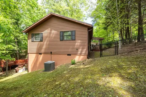 9 Settlers Crossing Way Murphy NC 28906