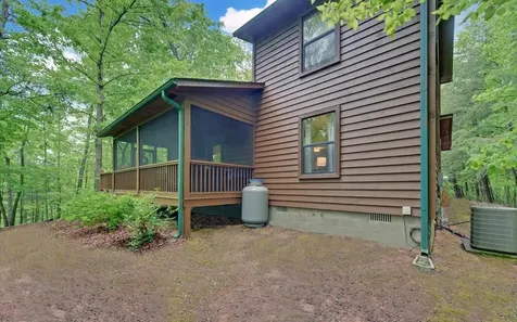100 Carvers View Trail Murphy NC 28906