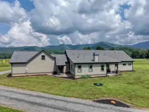 186 Rice Landing Court Hayesville NC 28904