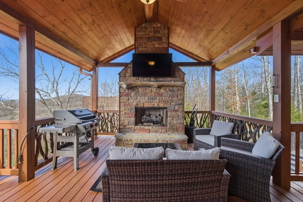 33 Stanley Ridge Drive Morganton GA 30560