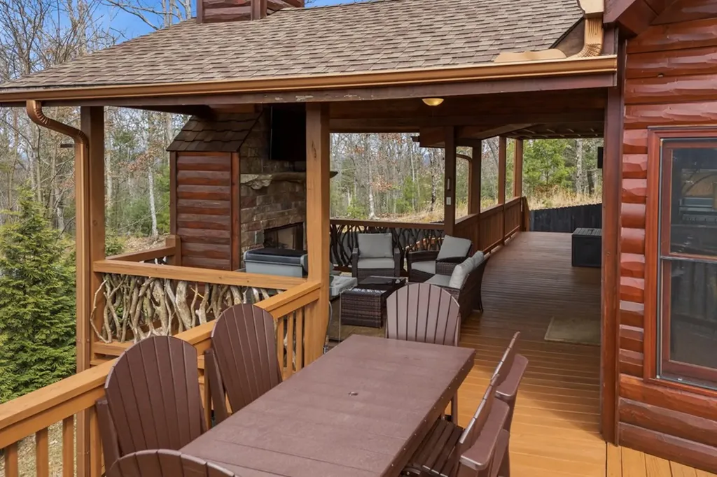 33 Stanley Ridge Drive Morganton GA 30560