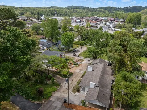 27 Bayless Street Murphy NC 28906