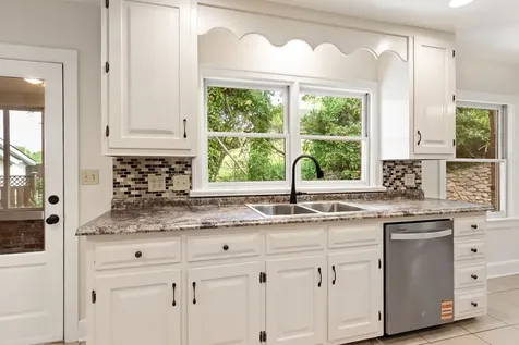 27 Bayless Street Murphy NC 28906