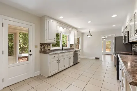 27 Bayless Street Murphy NC 28906