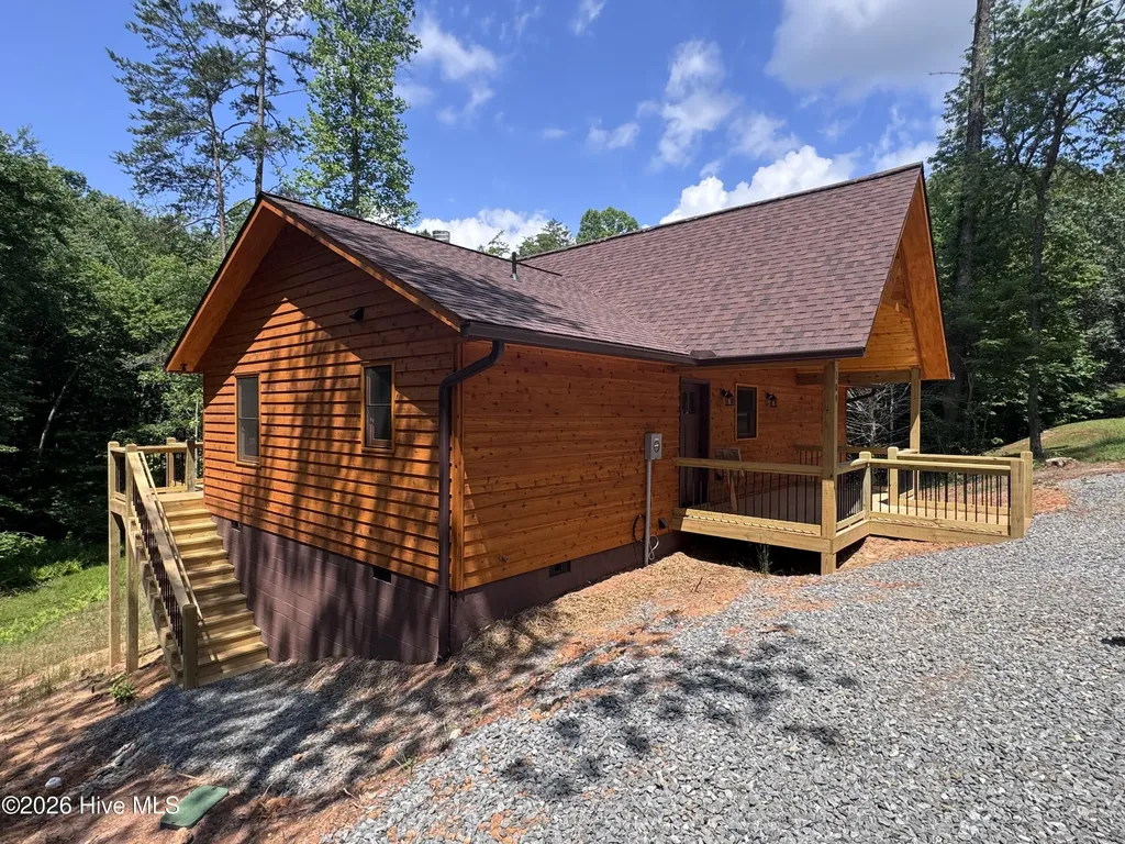 109 Chestnut Oaks Drive Murphy NC 28906