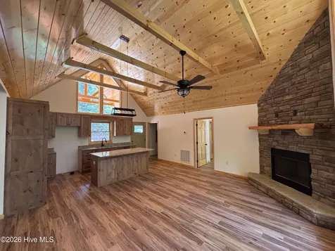 109 Chestnut Oaks Drive Murphy NC 28906