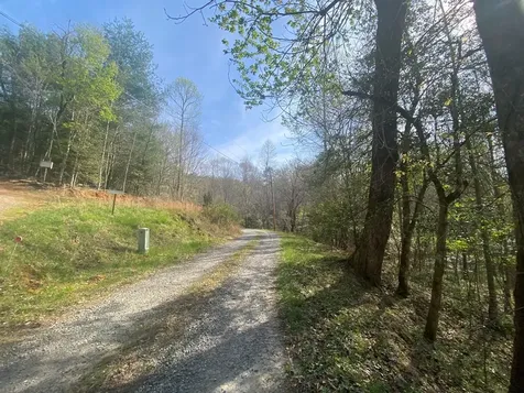 11 Ludlum Drive Hayesville NC 28904