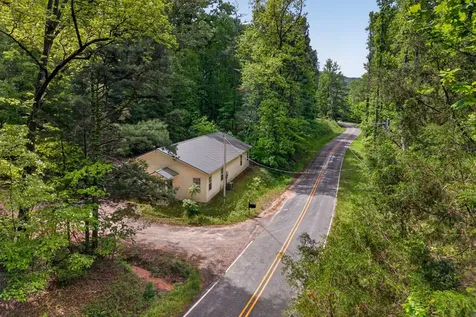 282 W Cherry Road Hayesville NC 28904