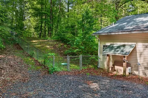 282 W Cherry Road Hayesville NC 28904