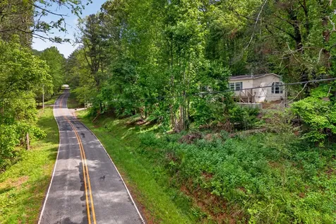 282 W Cherry Road Hayesville NC 28904
