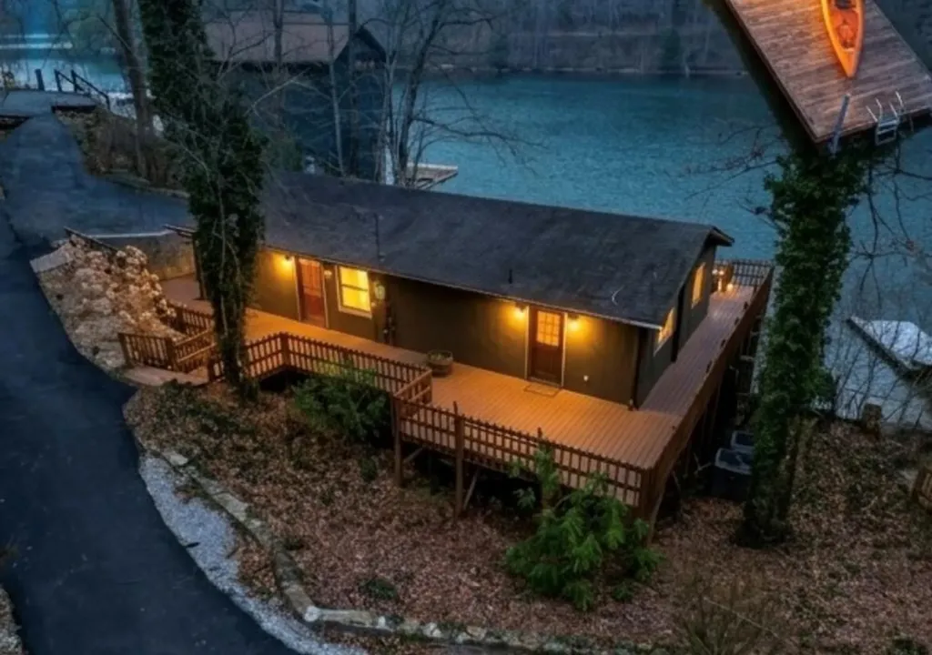 23 Moseley Way Robbinsville NC 28771