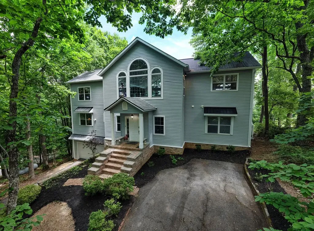 860 Ramey Mountain Road Hiawassee GA 30546