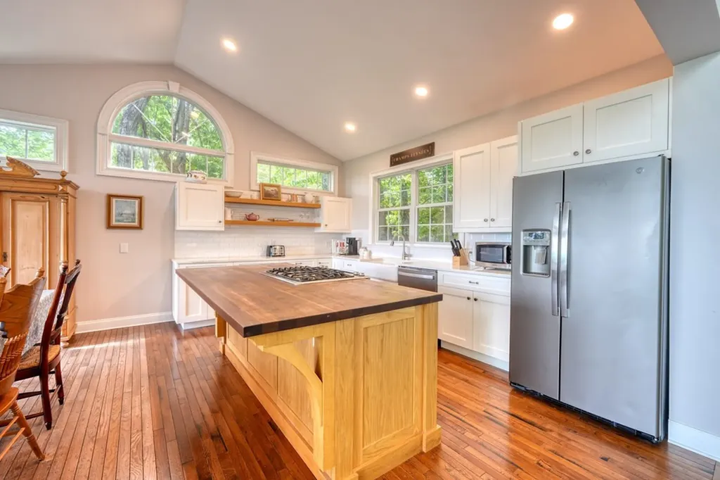 860 Ramey Mountain Road Hiawassee GA 30546