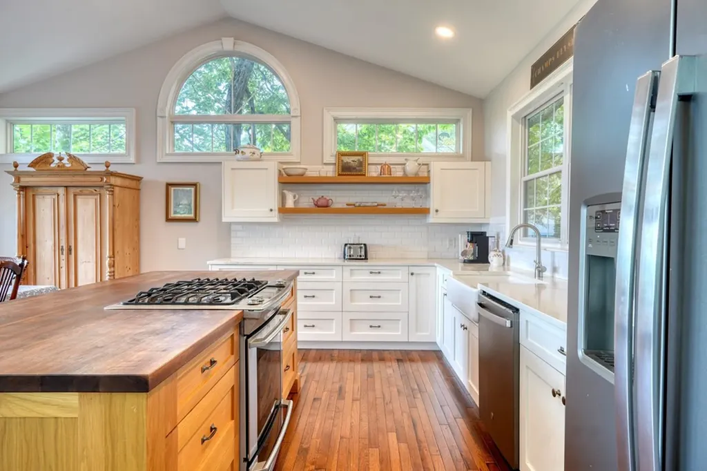 860 Ramey Mountain Road Hiawassee GA 30546
