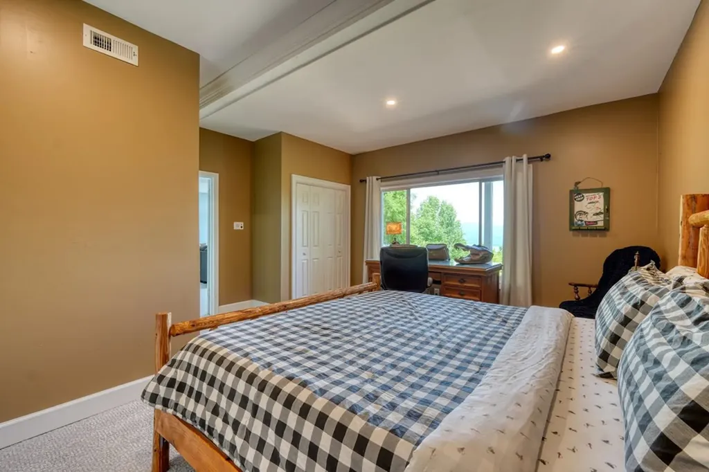 860 Ramey Mountain Road Hiawassee GA 30546