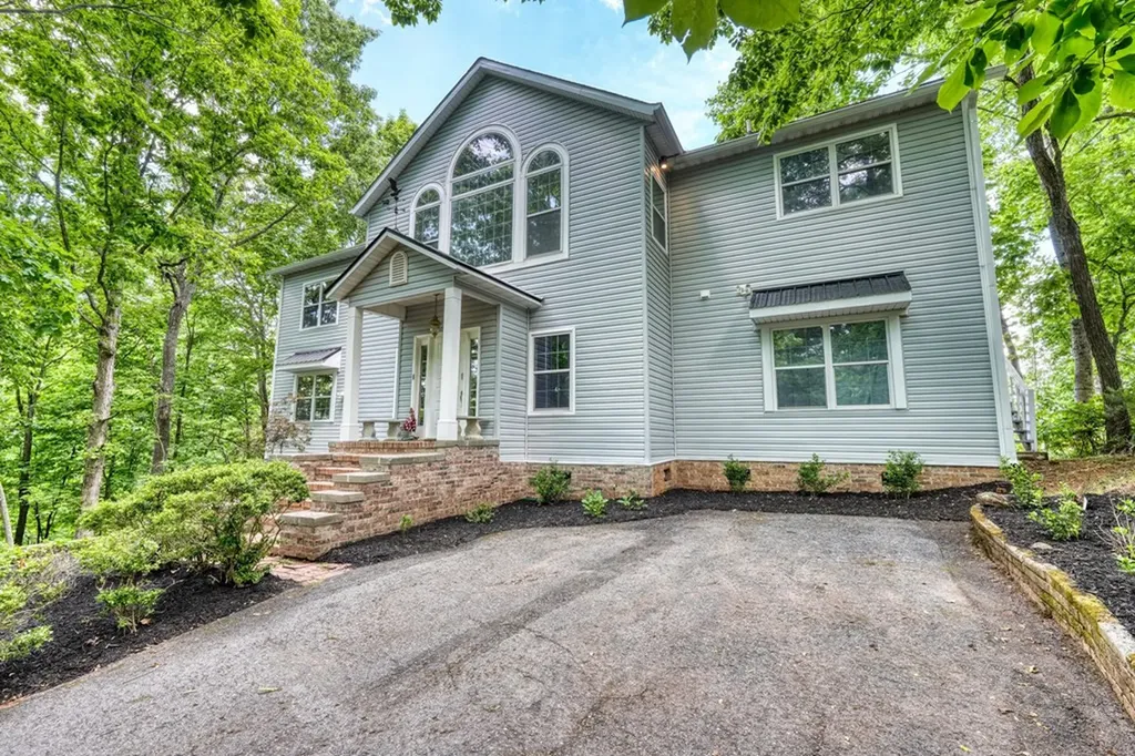 860 Ramey Mountain Road Hiawassee GA 30546