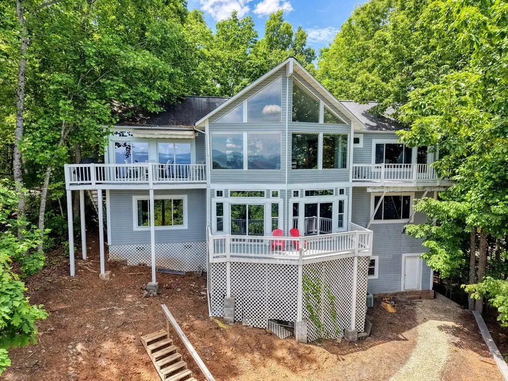 860 Ramey Mountain Road Hiawassee GA 30546