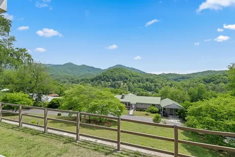 533 Lemons Branch Road Bryson City NC 28713